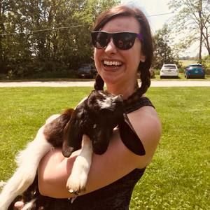 Meet your Posher, Rebecca